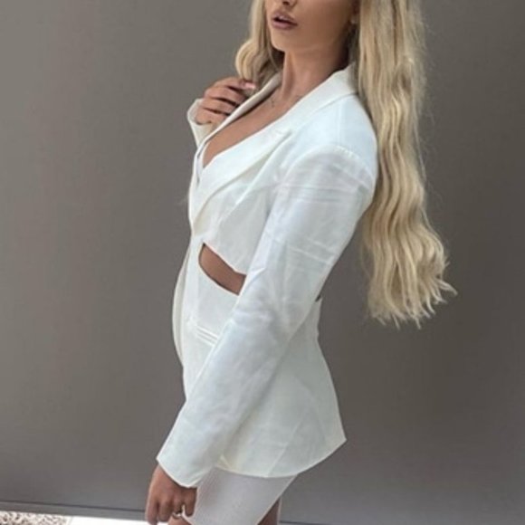 SEXY CONTEMPORARY Peak Neck Cut Out Single Button - Picture 7 of 16